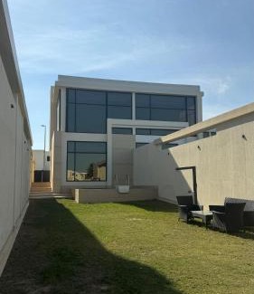 Dhahran Chalet De Esquí | SeaShell Villa