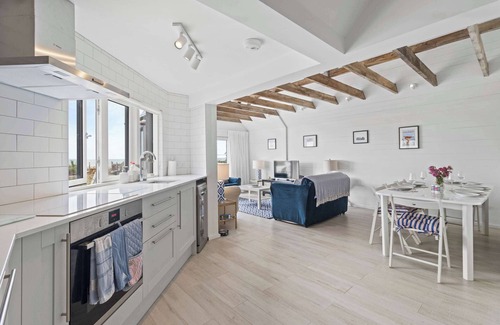 Pevensey Casa | Seashells-Stylish Coastal Living