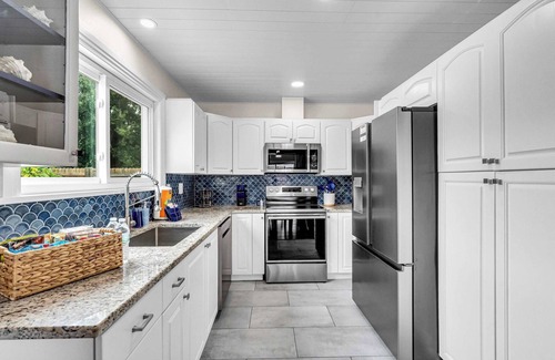 Whitfield Casa | Seashells & Sunshine – Pool, Games, AMI Beaches