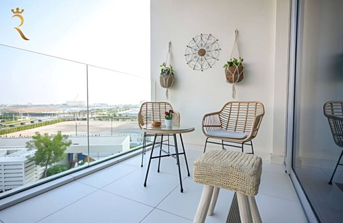 Saadiyat Cultural District Apartamento | Seaside 1BR Retreat w/Pool & Gym in Saadiyat