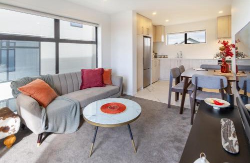 New Brighton Apartamento | Seaside 2 Bed 2 Bath Haven Short Walk to the Beach