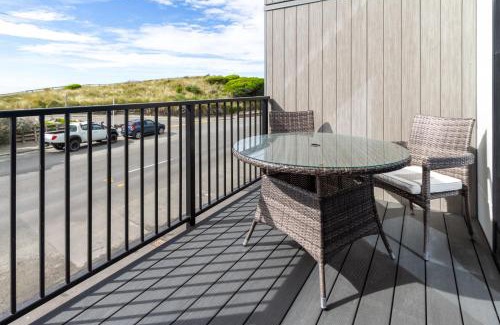 New Brighton Apartamento | Seaside 2 Bed 2 Bath Haven Short Walk to the Beach