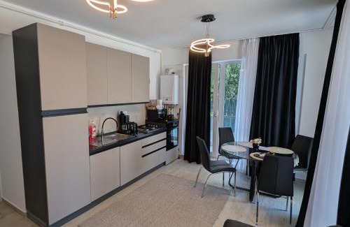 Mamaia-Sat Apartamento | Seaside Apartment Nora - Meraki Resort Pool and Spa - Private Parking
