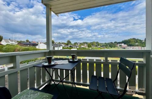 Fevik Apartamento | Seaside apartment 2 balconies & sea view Grimstad