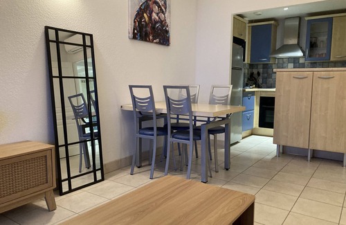 Ajaccio Apartamento | Seaside apartment with pool