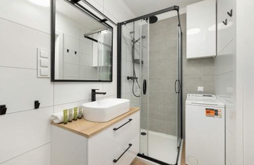 Niechorze Apartamento | Seaside Apartment with Parking and Air Conditioning Close to the Beach by Noclegi Renters