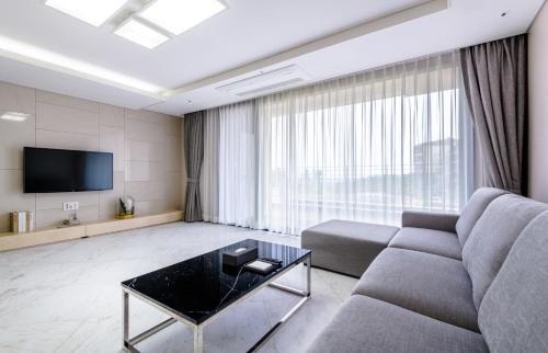 Jungmun Complejo | Seaside Arden