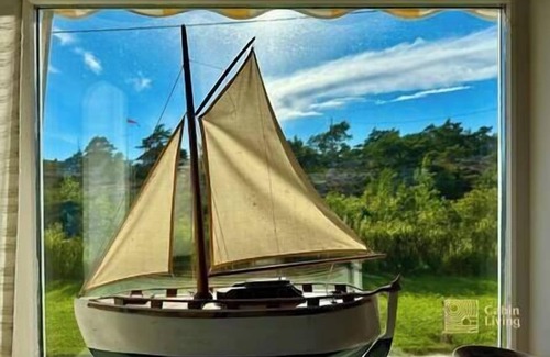 Gressvik Casa | Seaside cabin in Fredrikstad with private jetty, BBQ & sea view