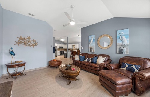 Flour Bluff Casa | Seaside Canal Retreat: Renovated Home with Private Dock Near Port Aransas