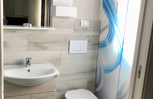 Mondolfo Apartamento | SEASIDE CHALET WITH POOL