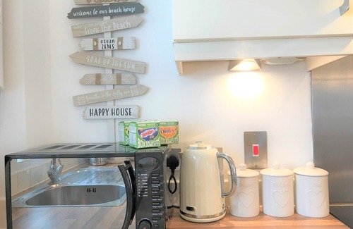 Worthing Casa | Seaside Cottage With Parking