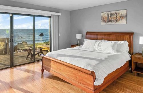 Sereno del Mar Casa | Seaside Elegance Oceanfront Escape with 3 Suites