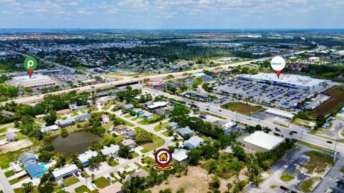 Fort Myers Beach Casa | Seaside Elegance 3 Mi to FM Beach Paradise Sleep 6