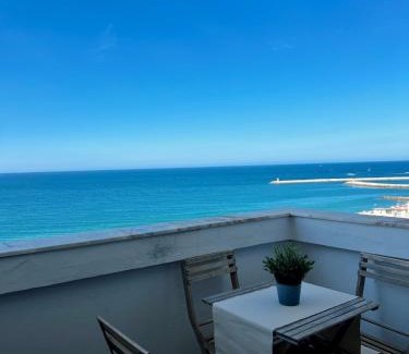 Cavacos Apartamento | Seaside Escape 1 minute to the Beach