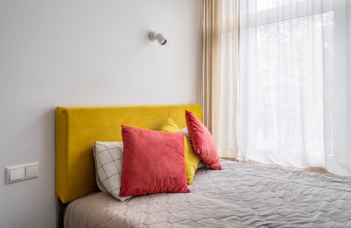 Jurmala Apartamento | Seaside Escape in Dzintaru Studio 100m from Beach and Near Forest Park