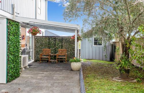 Narrow Neck Apartamento | Seaside Escape is close to the beach