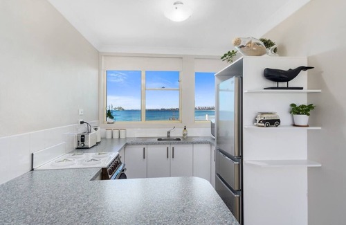 Towradgi Apartamento | Seaside Escape Stunning Vistas over Towradgi Beach