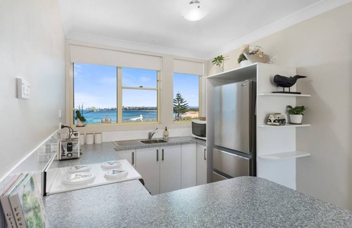 Towradgi Apartamento | Seaside Escape Stunning Vistas over Towradgi Beach