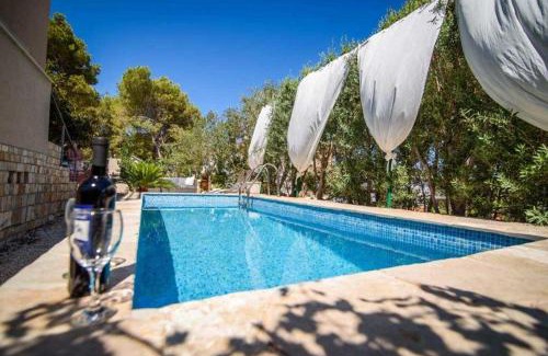 Cove Osibova (Milna) Casa | Seaside family friendly house with a swimming pool Cove Osibova, Brac - 2837