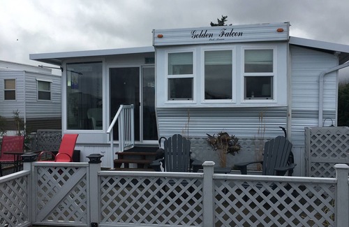 Regional District of Nanaimo Casa | Seaside Getaway - Pool, Hot Tub, Steps to Beach