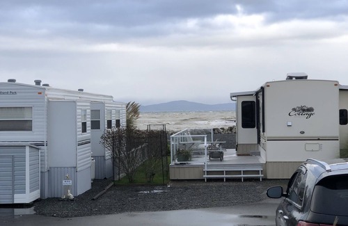 Regional District of Nanaimo Casa | Seaside Getaway - Pool, Hot Tub, Steps to Beach