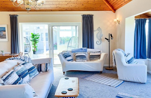 St Brides Cabaña | Seaside holiday home in Whitesands, St Davids