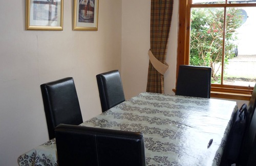Catacol Cabaña | Seaside holiday cottage , ideal for outdoor persuits or relaxing