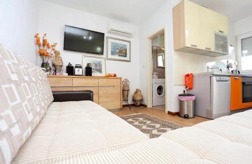Stanici Casa | Seaside holiday house Stanici, Omis - 10357