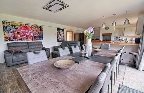 Hythe Casa | Seaside House, Hythe Luxury 6 bedroom (4 ensuite)