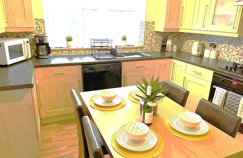 Lancing Casa | Casa-Baño en la habitacion-Confortable-Vista al Jardín-Lancing