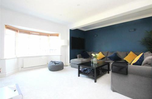 Lancing Casa | Seaside House Lancing with Parking