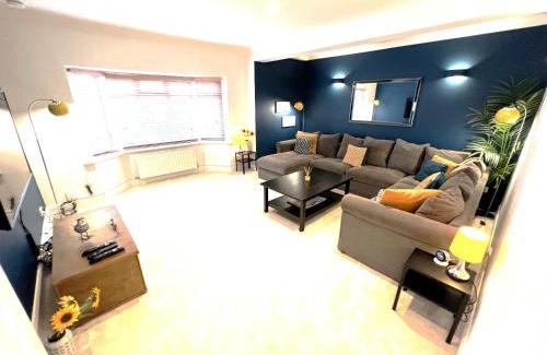 Lancing Casa | Seaside House Lancing with Parking