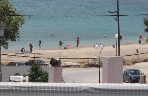 Porto Rafti Apartamento | Seaside Modern Apartment - Explore Athens and Beyond