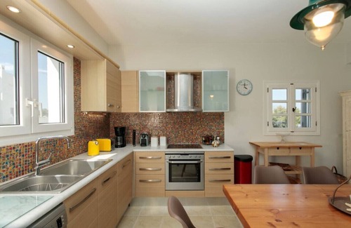 Plaka Villa | Seaside Naxos Villa Dimitra 3 BDR 3. 5 BAÑOS Capacidad 8 @ Plaka Beach