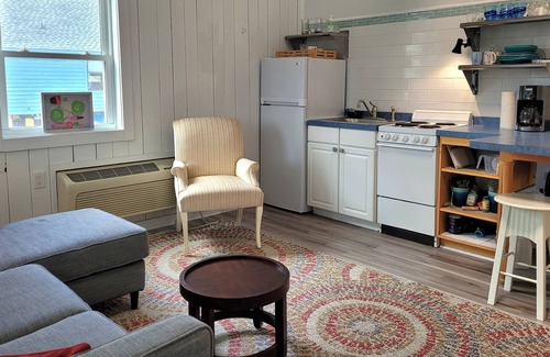 Oriental Apartamento | Seaside - Quaint apartment in the Village!