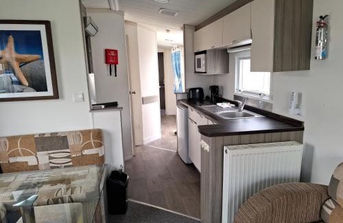 Dymchurch Apartamento | Seaside retreat - 3 bedrooms with decking sleeps 8