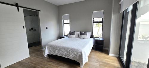 Calypso Beach Casa | Seaside Retreat in Langebaan with Hot Tub and BBQ