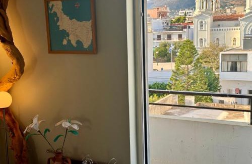Palaio Faliro Apartamento | Seaside Retro Gem in the Heart of Karystos