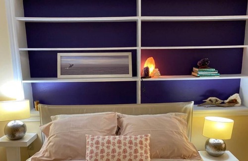 French Village Apartamento | Seaside Sanctuary, 3-min walk to Micou’s Island Beach!
