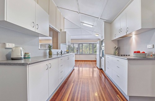 Cannonvale Casa | Seaside Sea Shanty - Pet Friendly