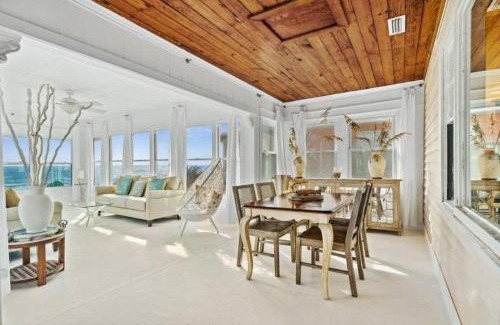Kiska Beach Casa | Seaside Serendipity - Wonderful Private Beachfront Home - Beautiful!