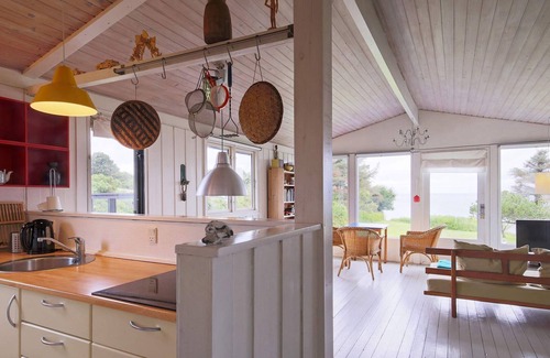 Hoensinge Casa | Serenidad junto al mar en Lumsas Retreat-By Traum