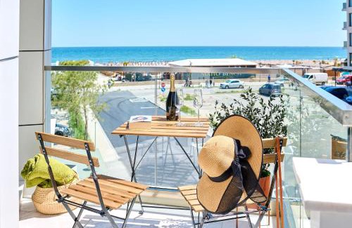 Mamaia-Sat Apartamento | Seaside Serenity Apartment in Infinity Beach Resort - parking
