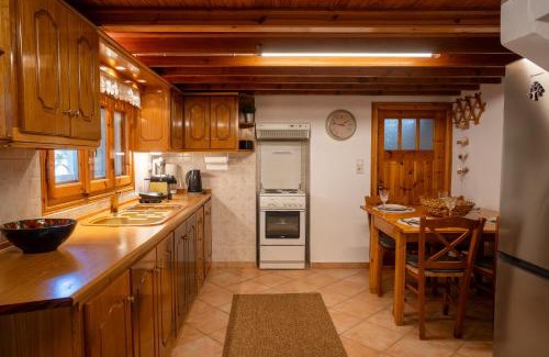 Skala Eresou Casa | Seaside Summer House, Cozy Yard