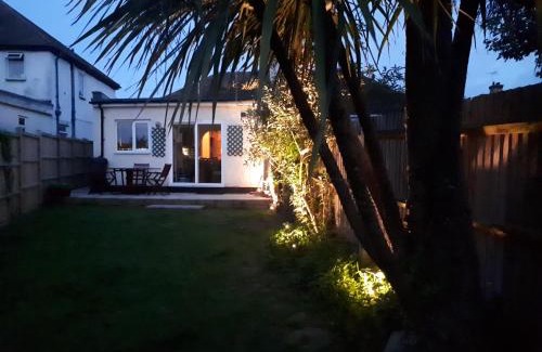 Greenhill Apartamento | Seaside town bungalow Herne Bay Kent
