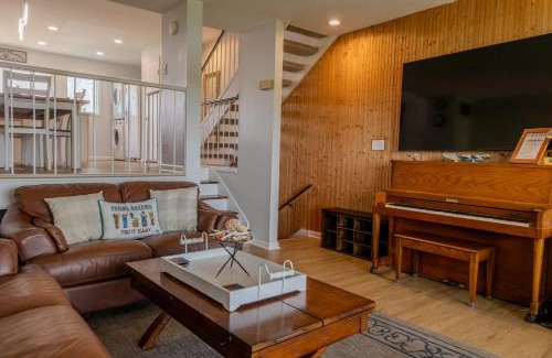 Fernandina Beach Casa | Seaside Townhouse W Pool & Beach Access