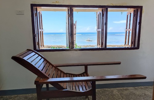 Catangnan Apartamento | Seaside view a friendly neighborhood and near in many tourist spot in the island