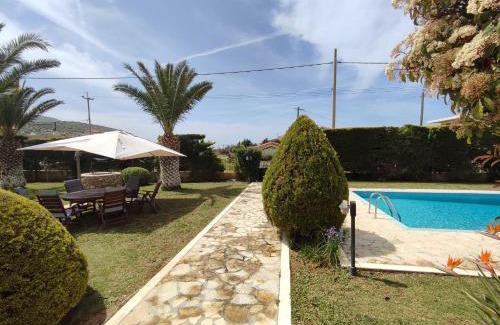 Lagonissi Villa | Seaside Villa Lagonisi