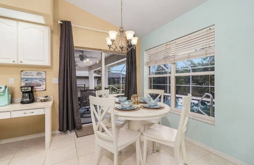 Trafalgar Casa | Seaside Villa with Heated Pool & Jacuzzi Sleeps 8