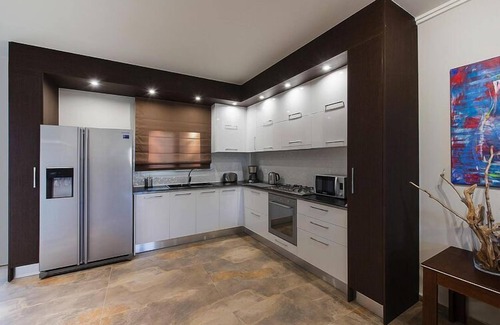 Haniotis Casa | Villa junto al mar con piscina privada
